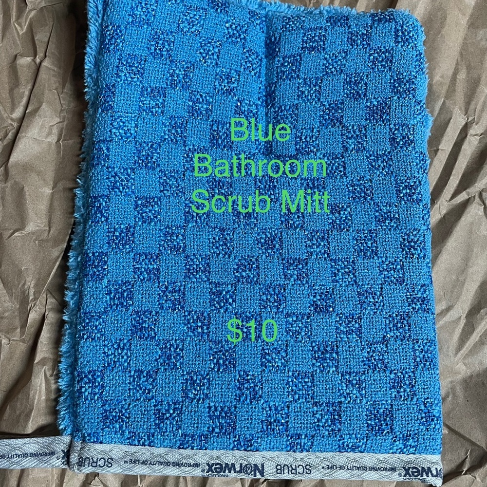 2 Bathroom Scrub & Dust Mitts